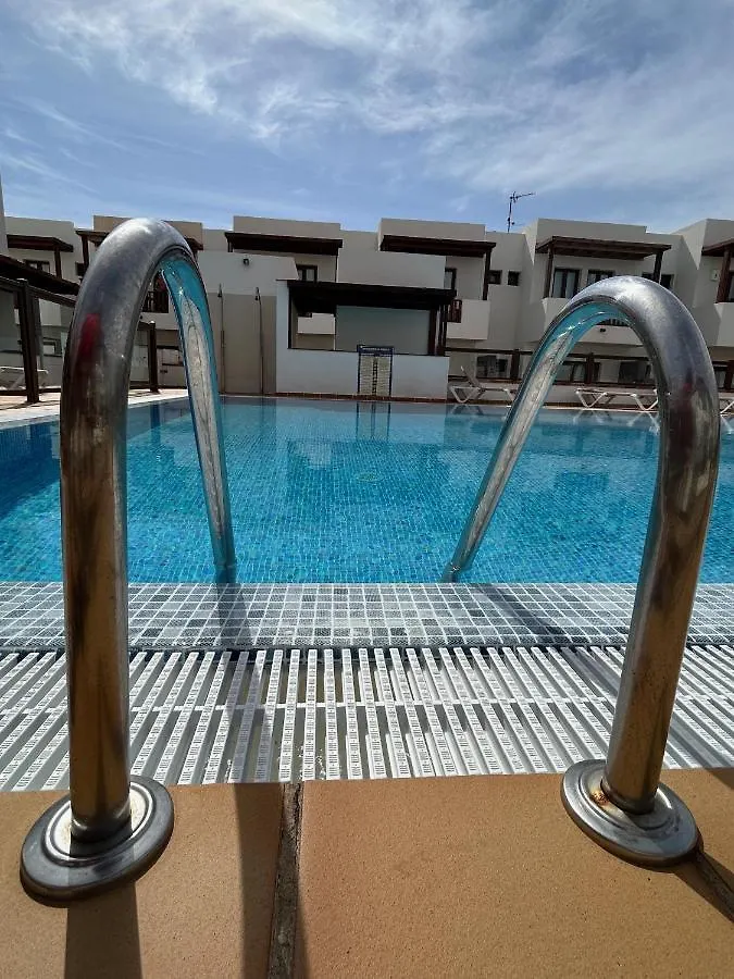 Casa Bleu 2 Floors ,2 Bedrooms ,Equipped Kitchen ,Balcony ,Terrace And Grill Puerto Calero Spain