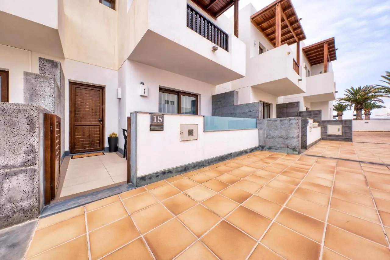 Holiday home Casa Bleu 2 Floors ,2 Bedrooms ,Equipped Kitchen ,Balcony ,Terrace And Grill Puerto Calero